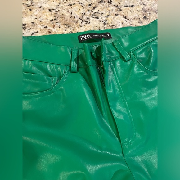 Green Zara pants size s - Picture 2 of 2